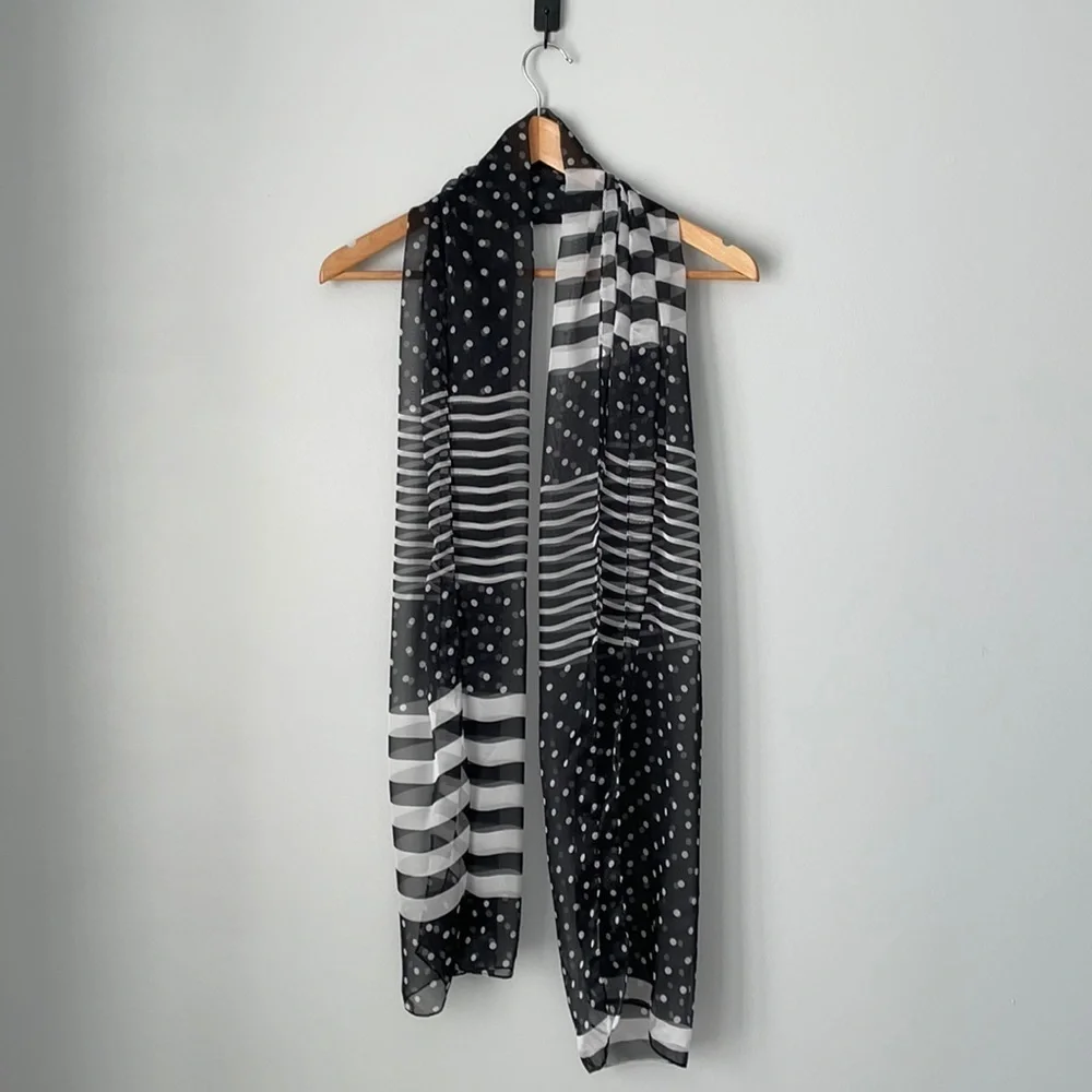 Anne Klein‎ Scarf